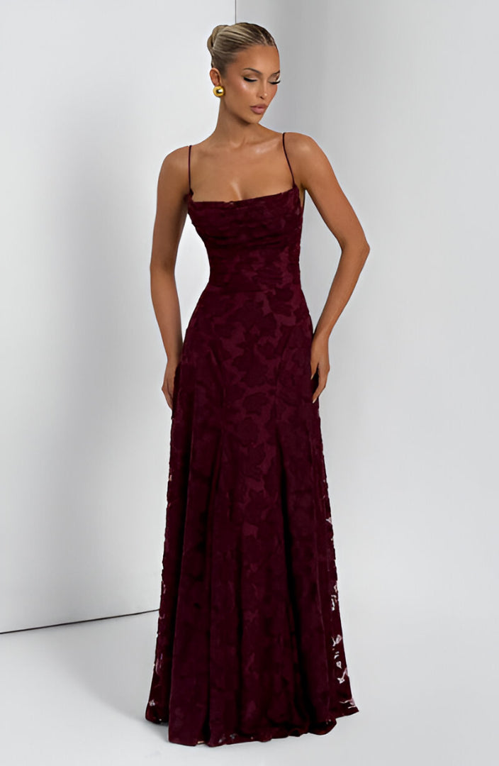 Vestido Diana – Elegancia de noche con encanto atemporal