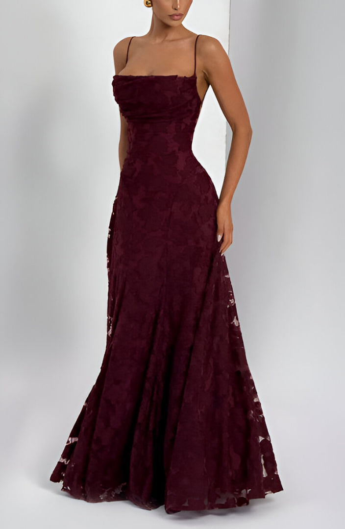 Vestido Diana – Elegancia de noche con encanto atemporal