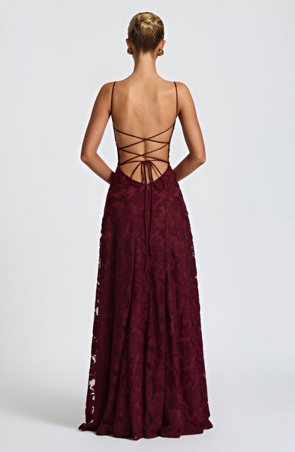 Vestido Diana – Elegancia de noche con encanto atemporal